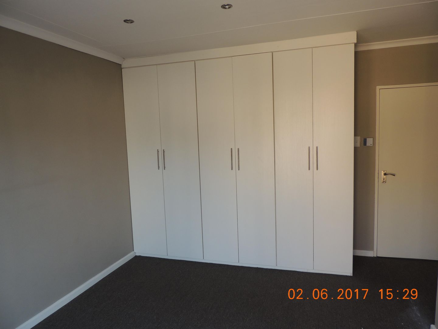 275180803.jpg