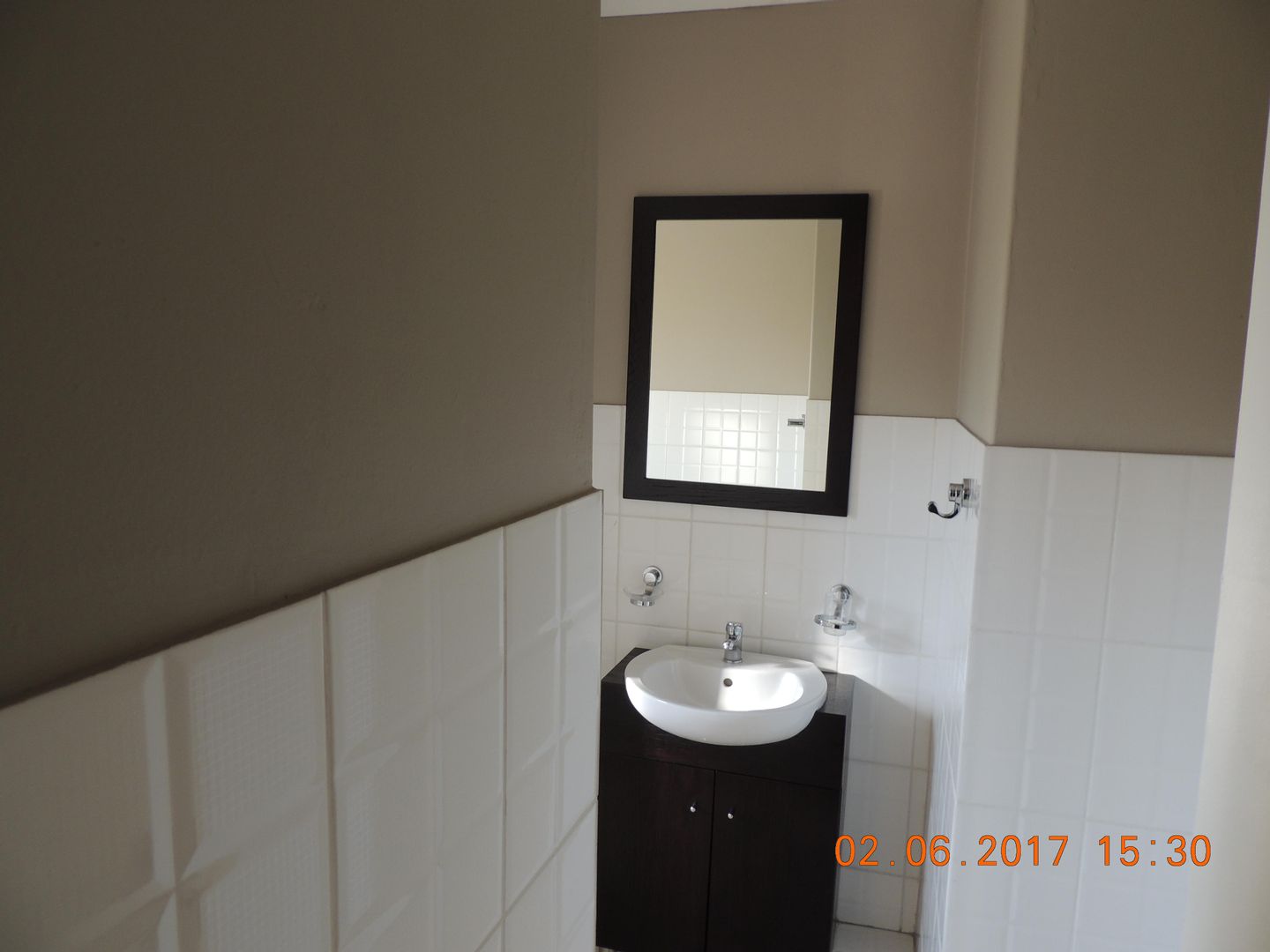 275180804.jpg