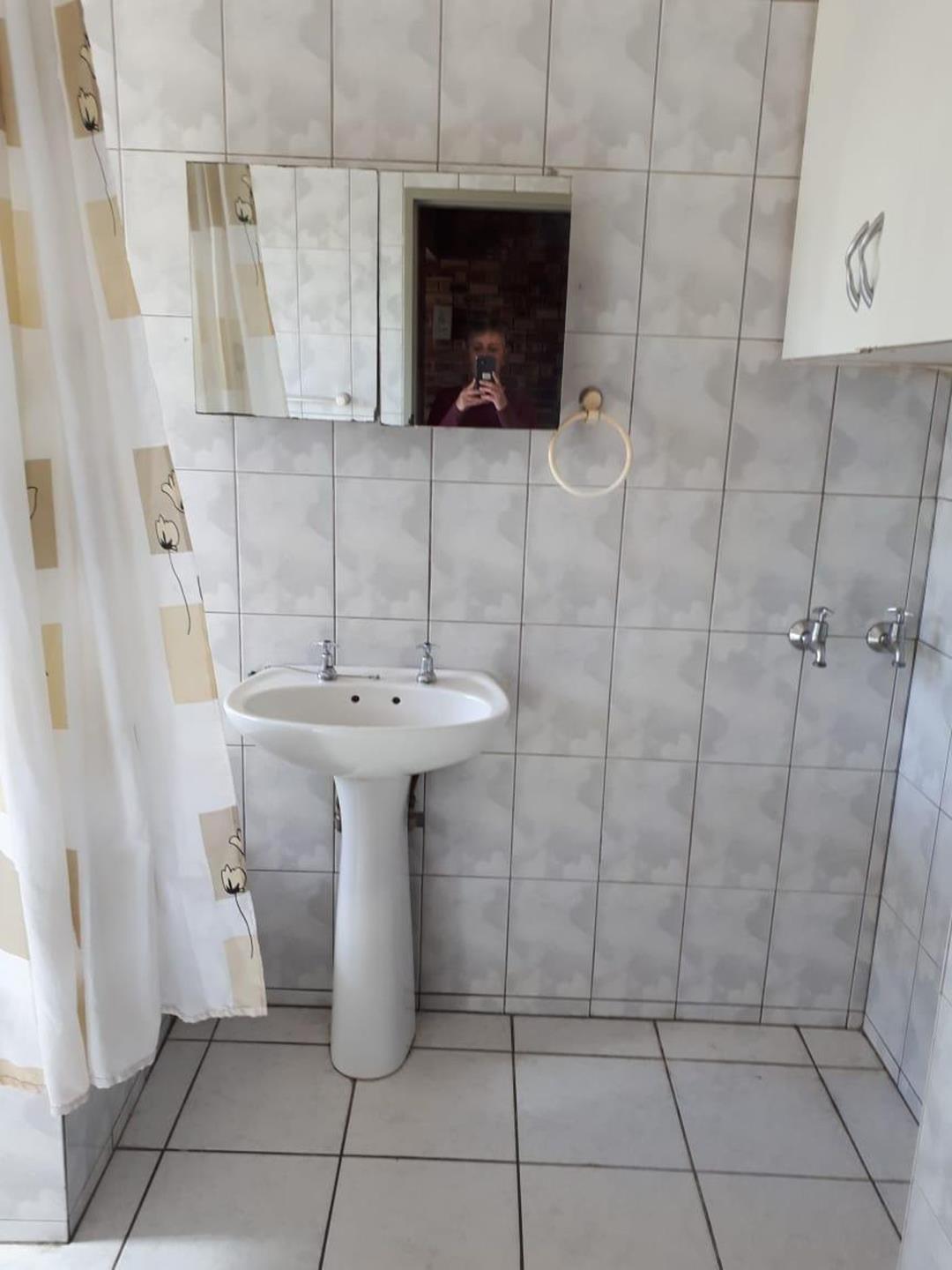298094648.jpg