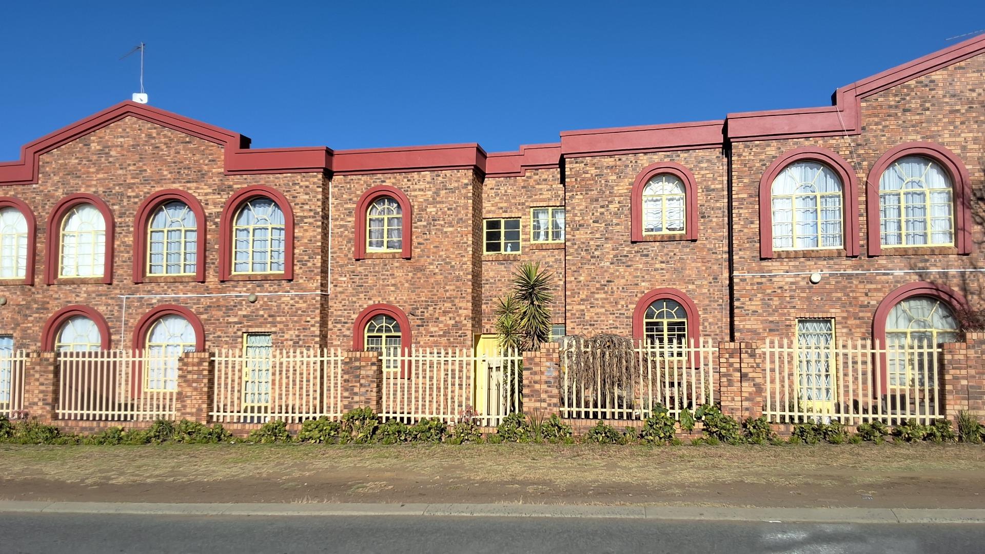 2 Bedroom Flat for Sale - Mpumalanga