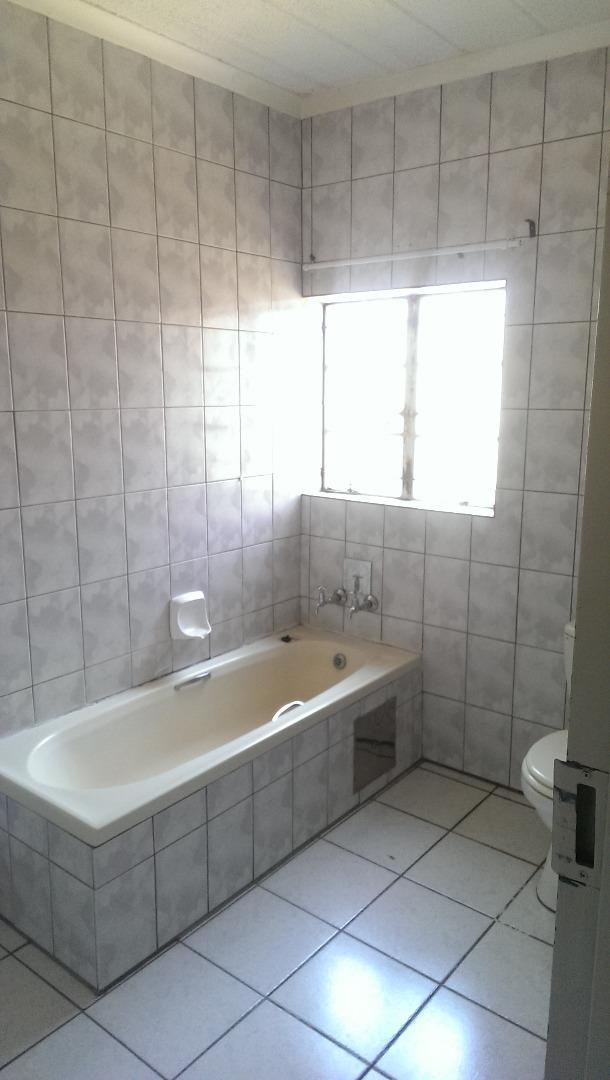 592647_IMAG0116.jpg