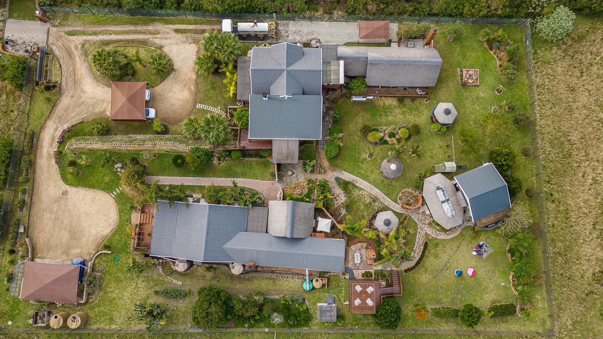 7 Bedroom Farm for Sale - Western Cape