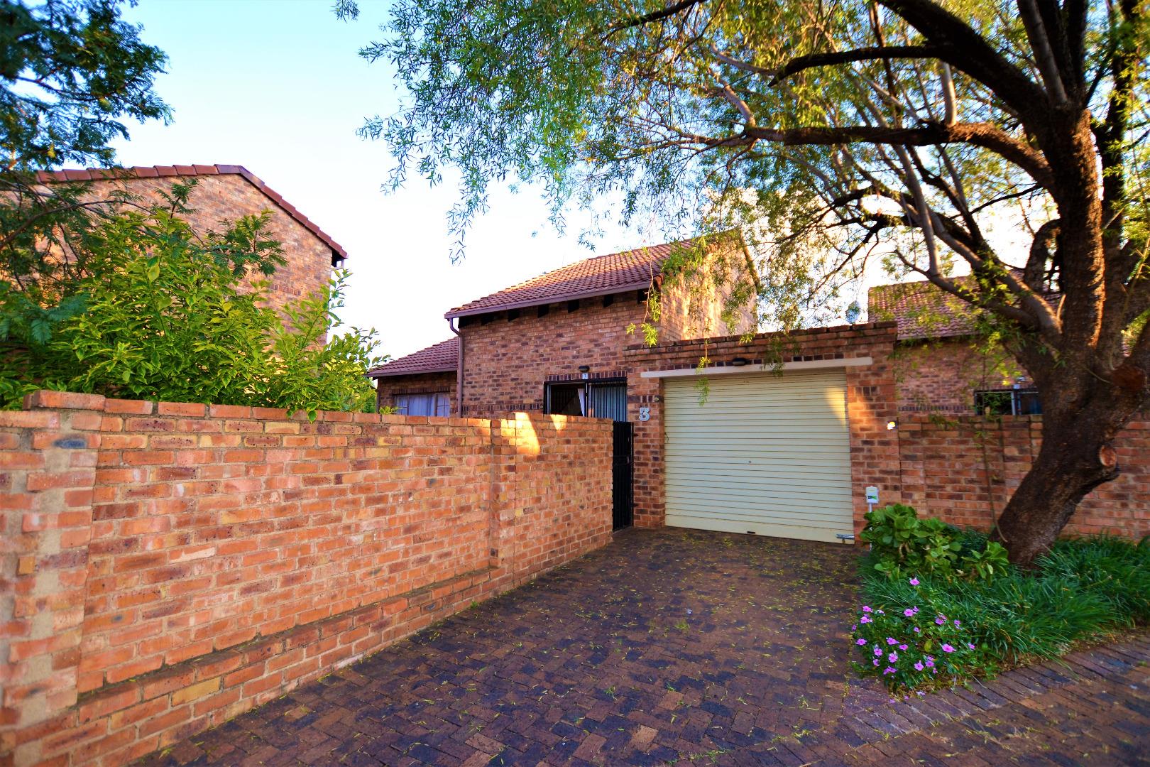 2 Bedroom Townhouse for Sale - Gauteng