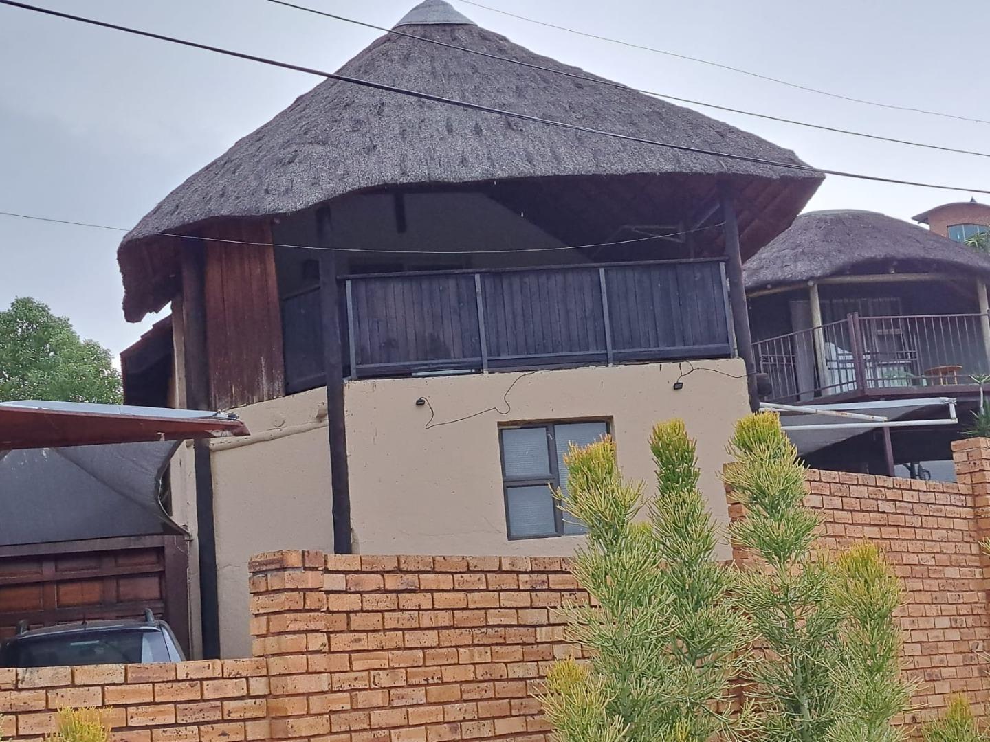 2 Bedroom Flat for Sale - North West