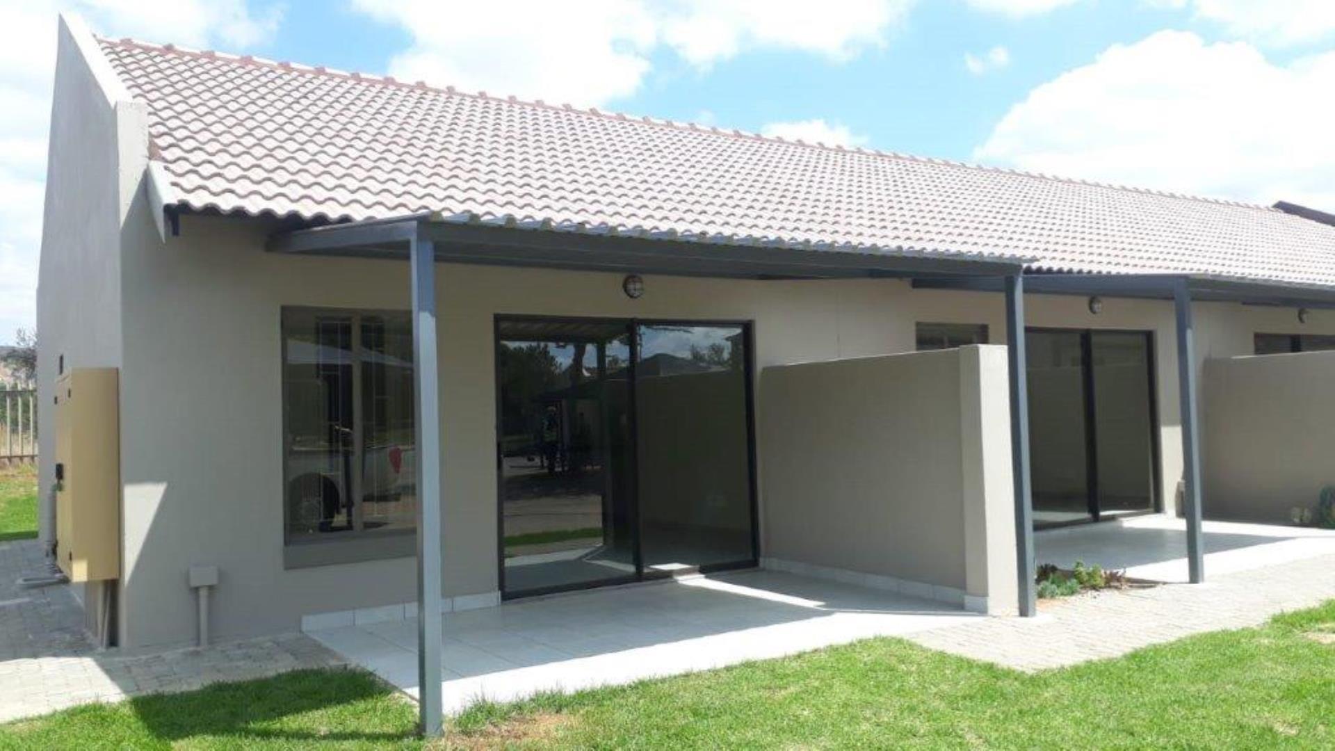 2 Bedroom Flat for Sale - Gauteng