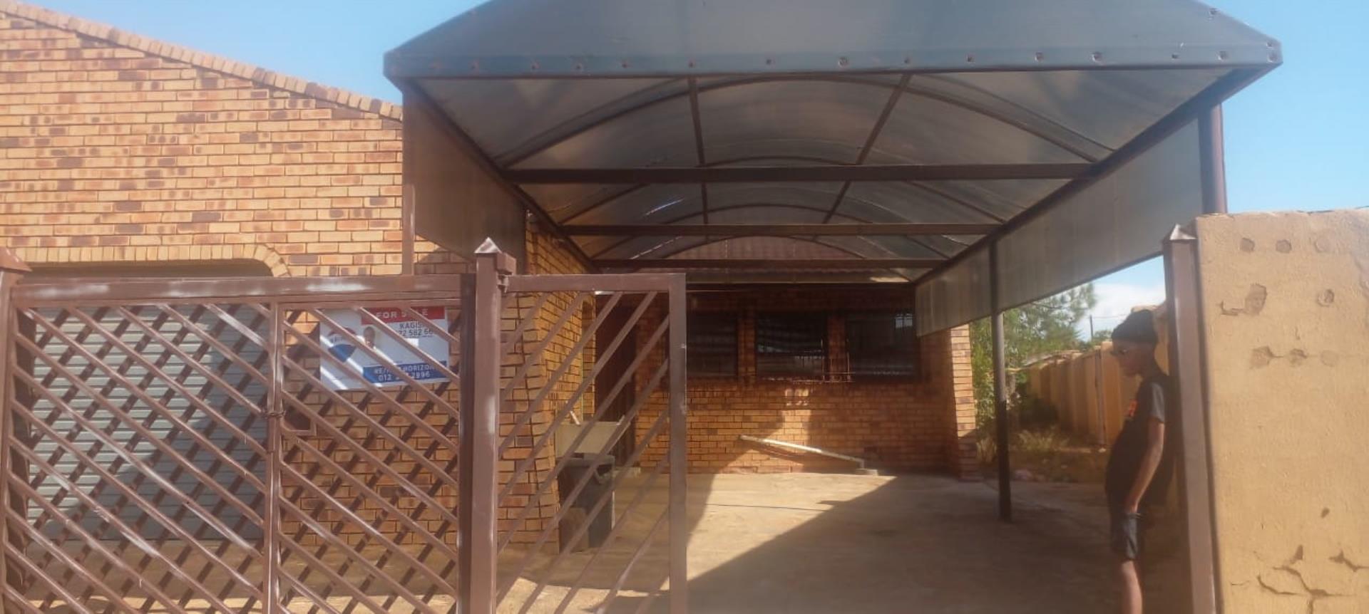 3 Bedroom House for Sale - North West