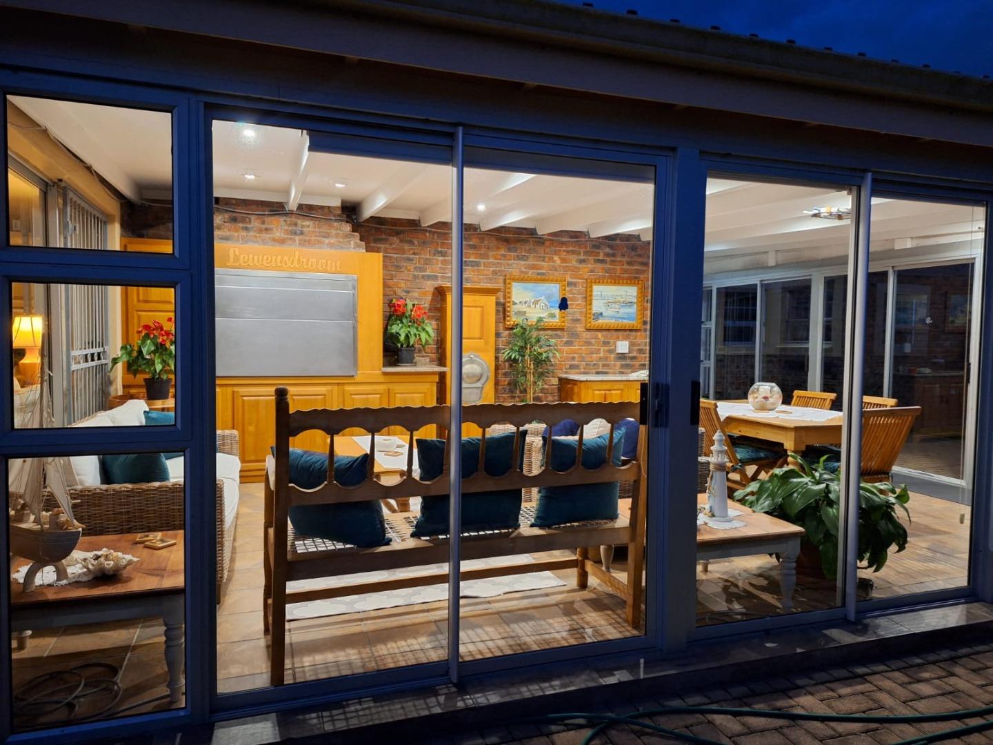 5 Bedroom House for Sale - Western Cape