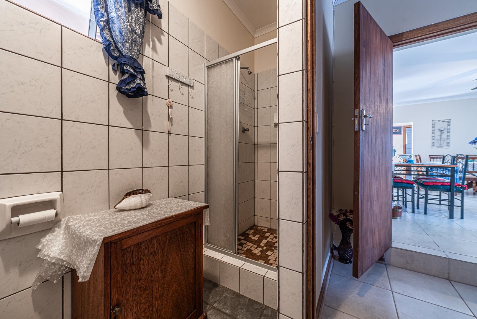 712208__DSC3101-HDR.jpg