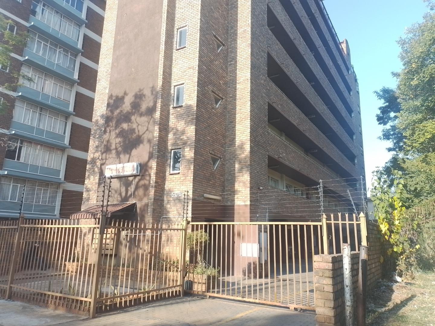 1 Bedroom Flat for Sale - Gauteng
