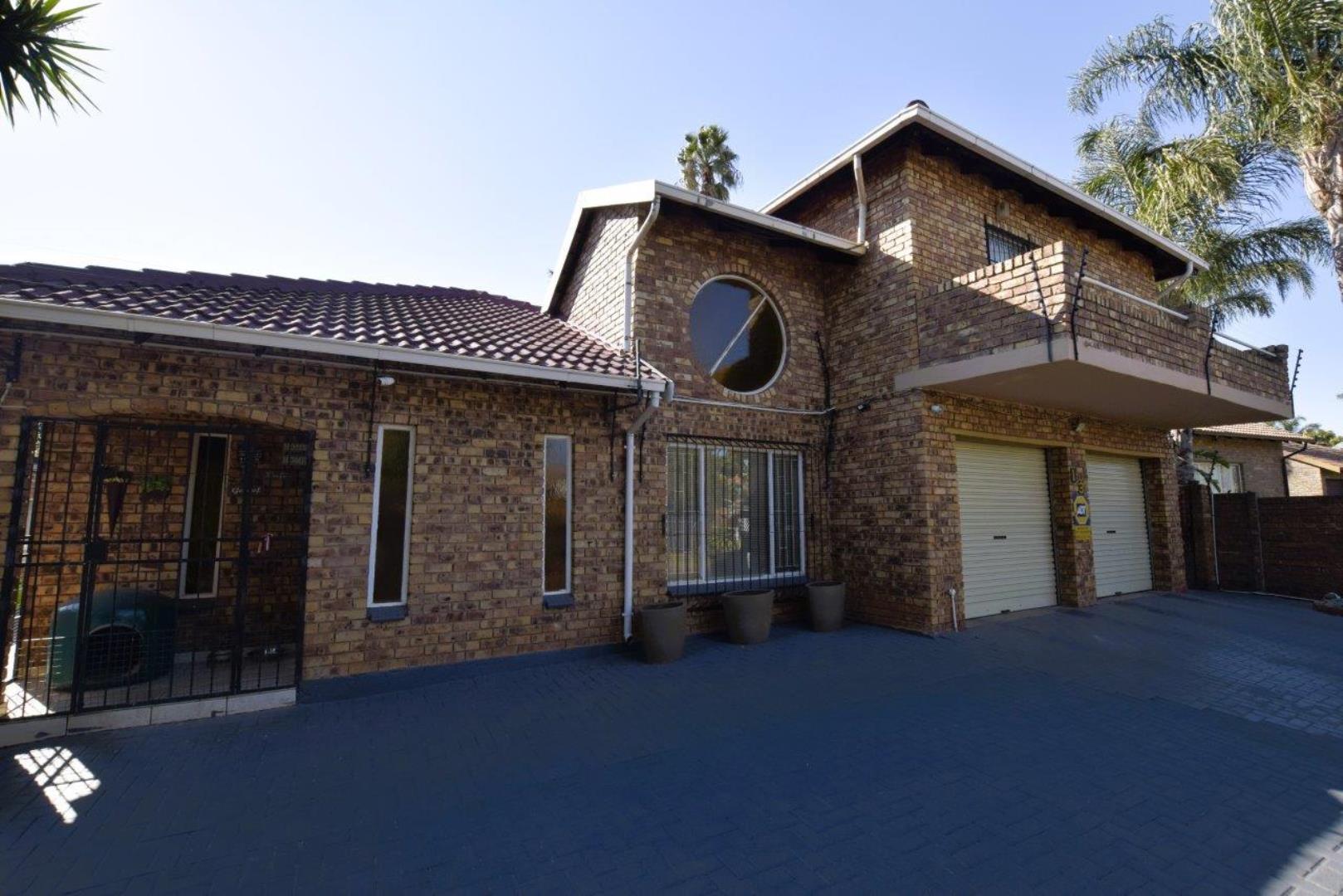 5 Bedroom House for Sale - Gauteng