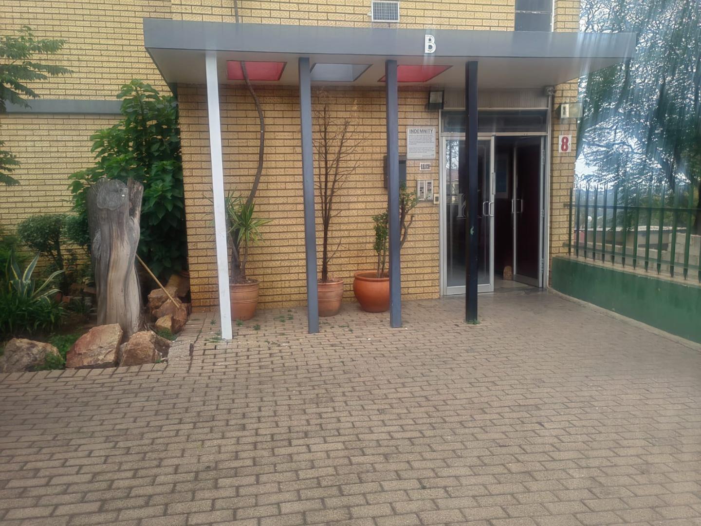 1 Bedroom Apartment for Sale - Gauteng