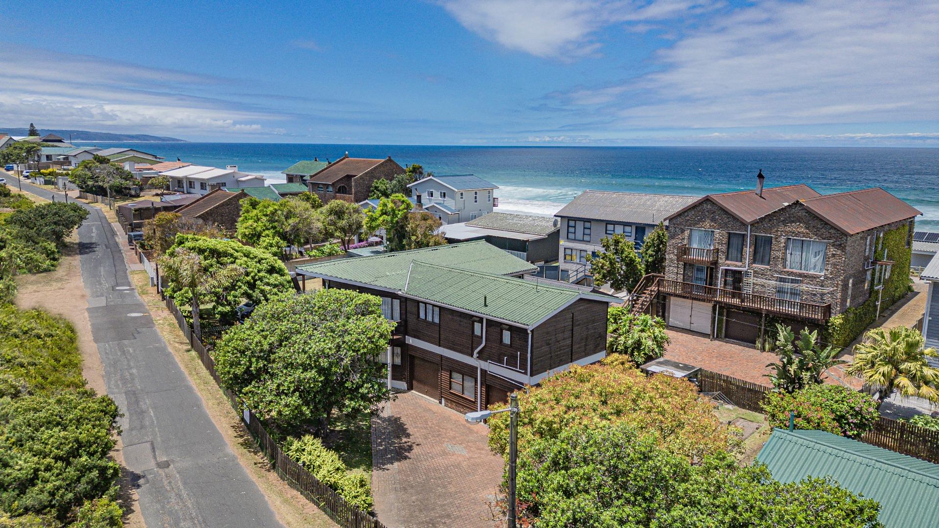 5 Bedroom House for Sale - Western Cape