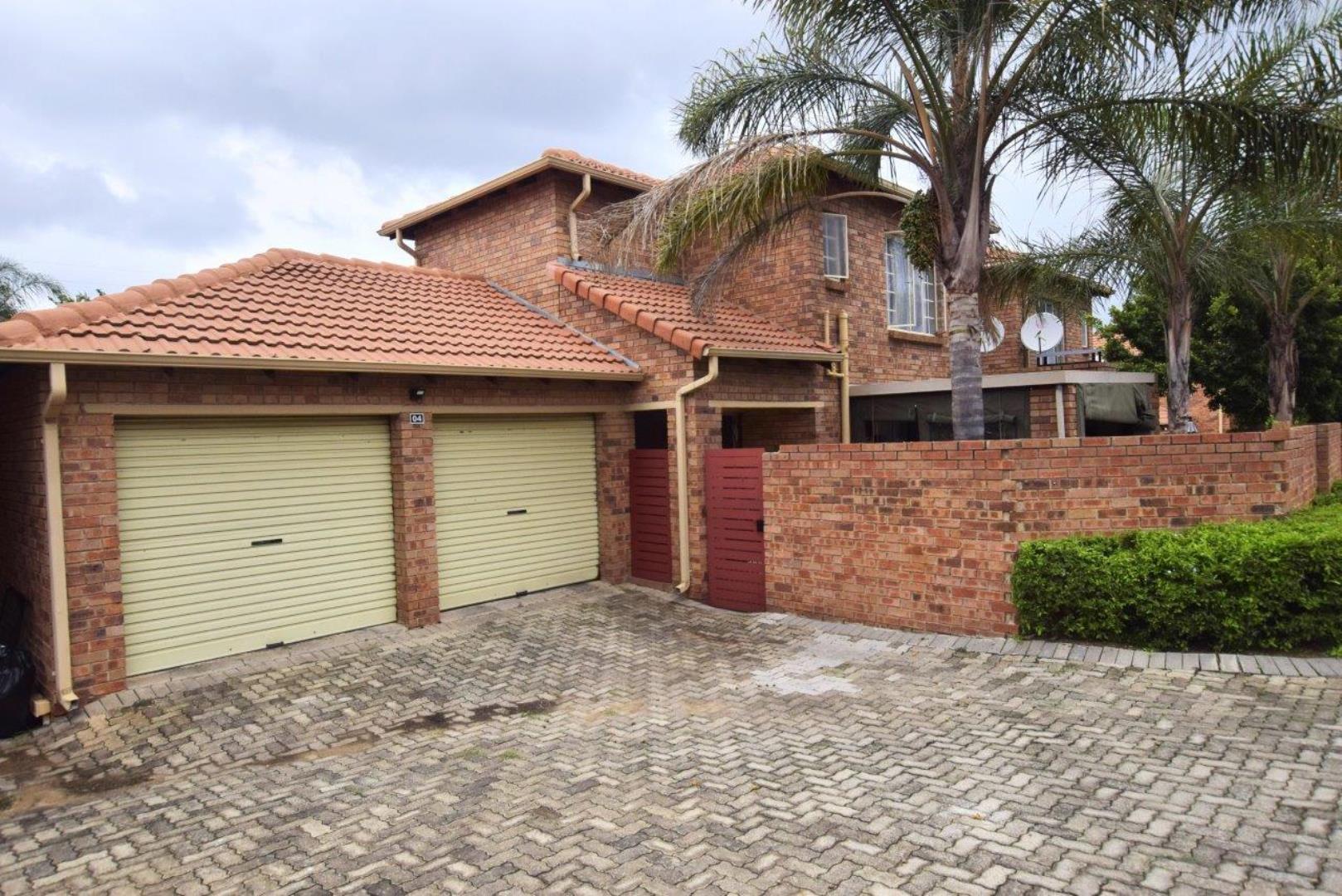 2 Bedroom Duplex for Sale - Gauteng