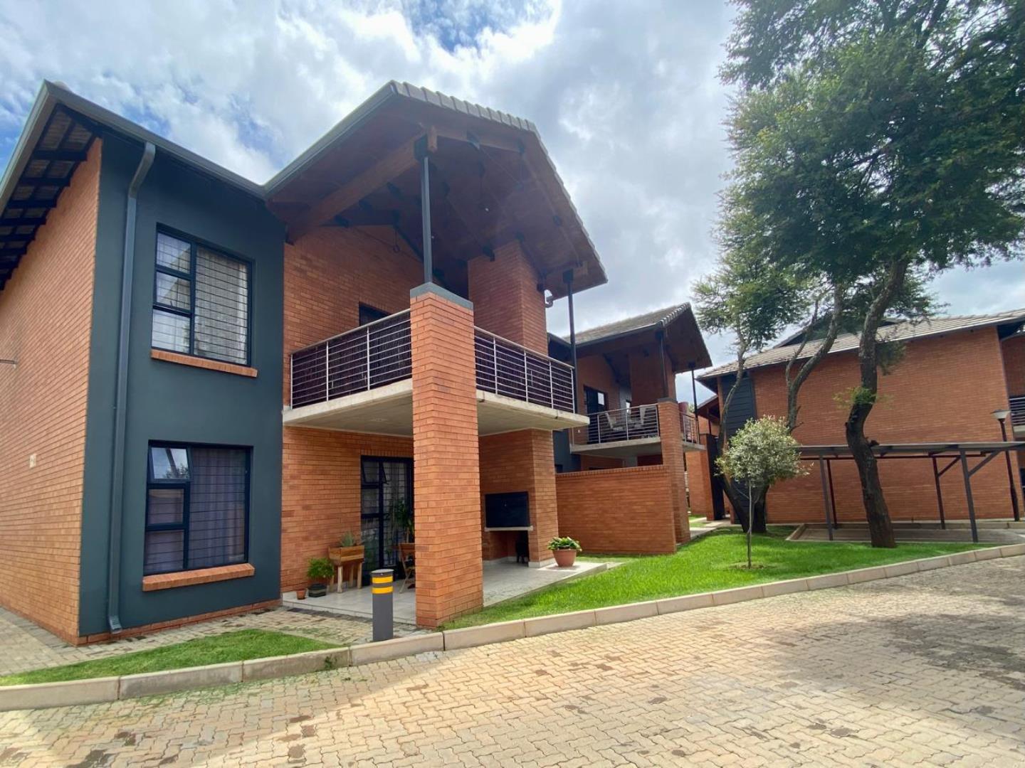 2 Bedroom Cluster for Sale - Gauteng