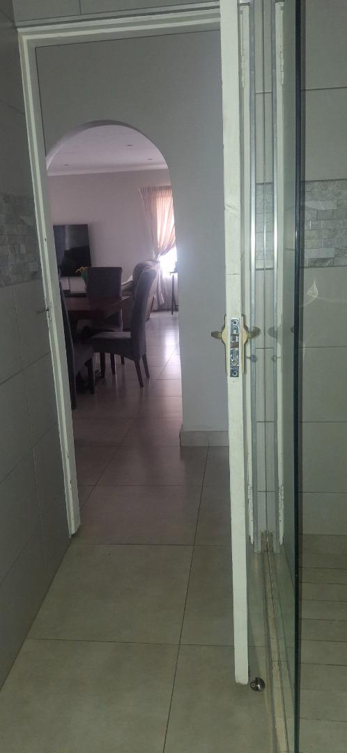 731980_To_use_20.jpg