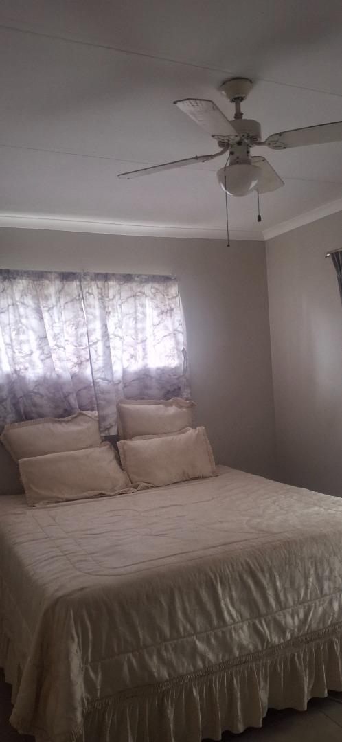 731980_To_use_25.jpg