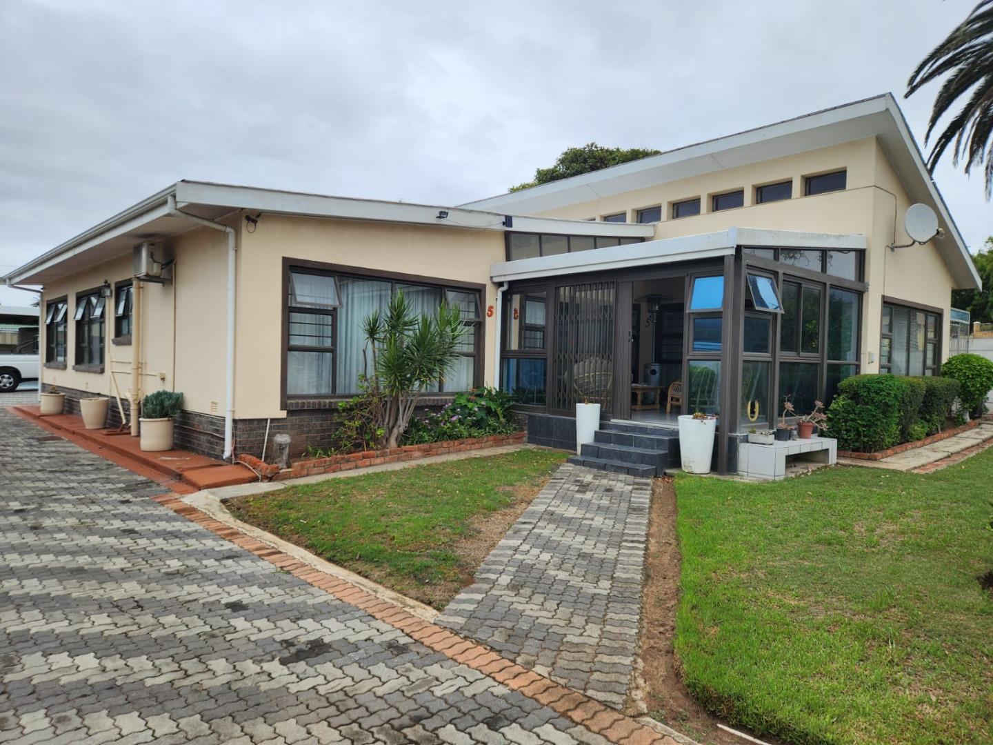 4 Bedroom House for Sale - Eastern Cape