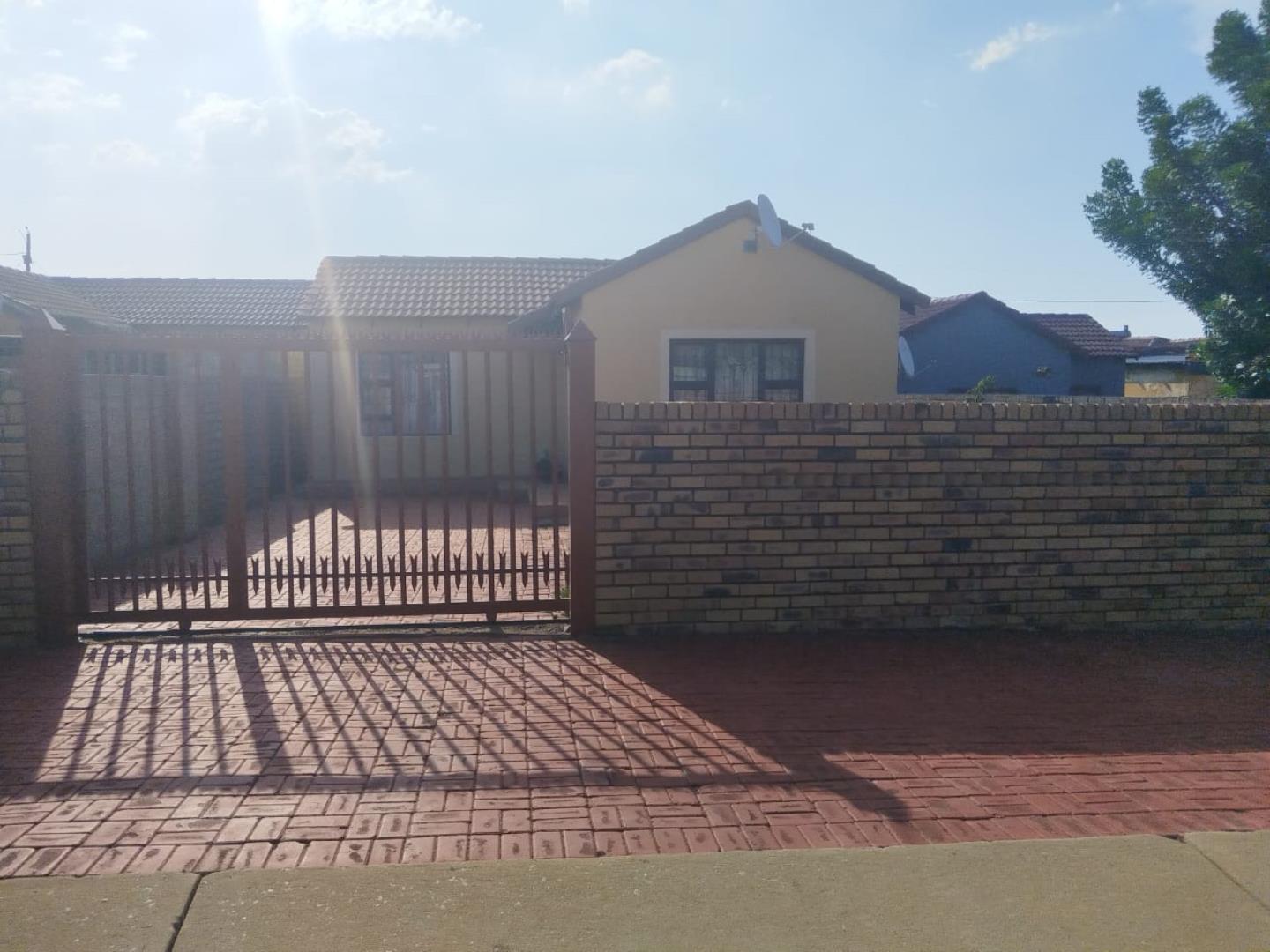 2 Bedroom House for Sale - Gauteng