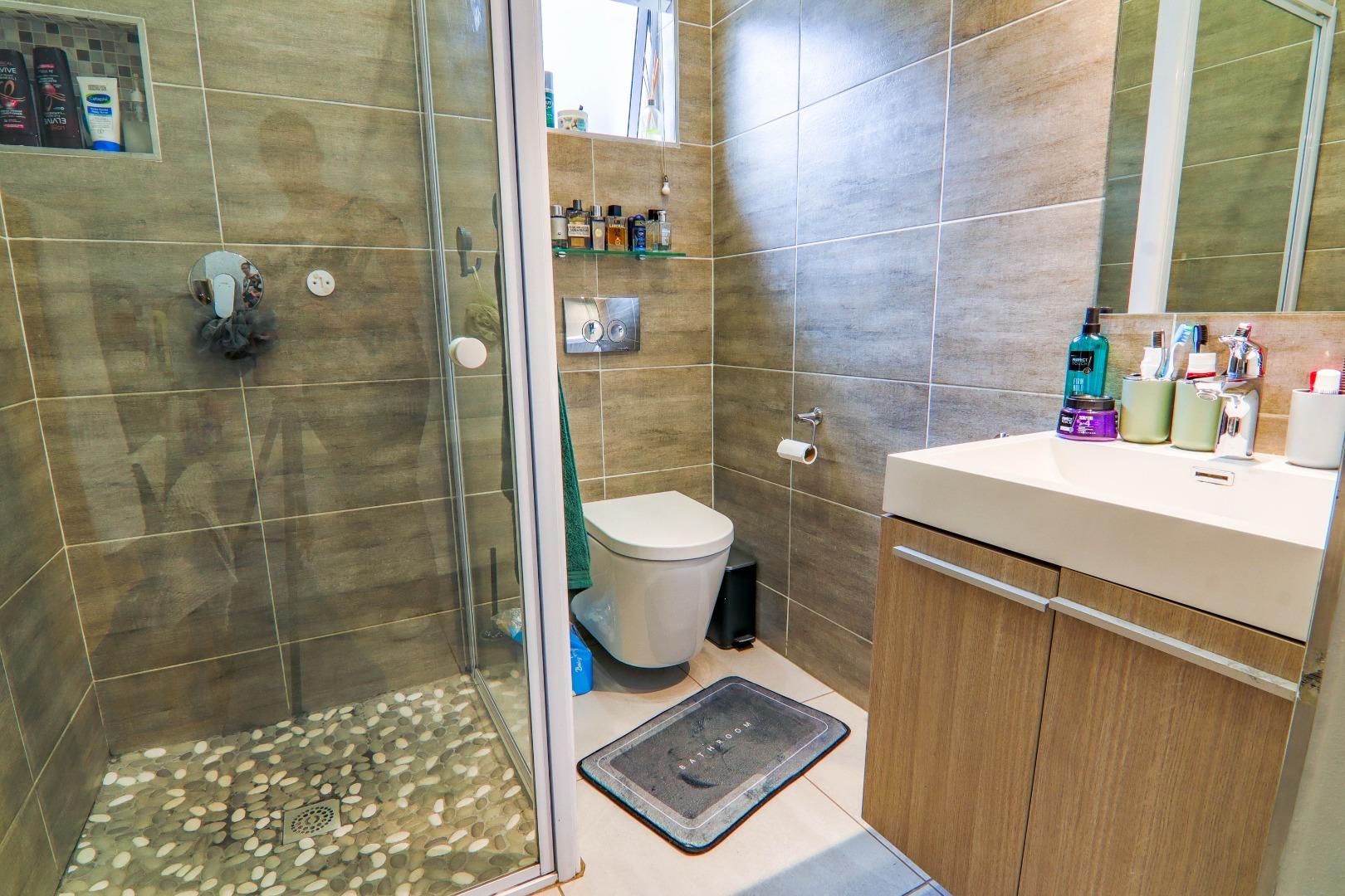 739893_IMG_3083-HDR.jpg