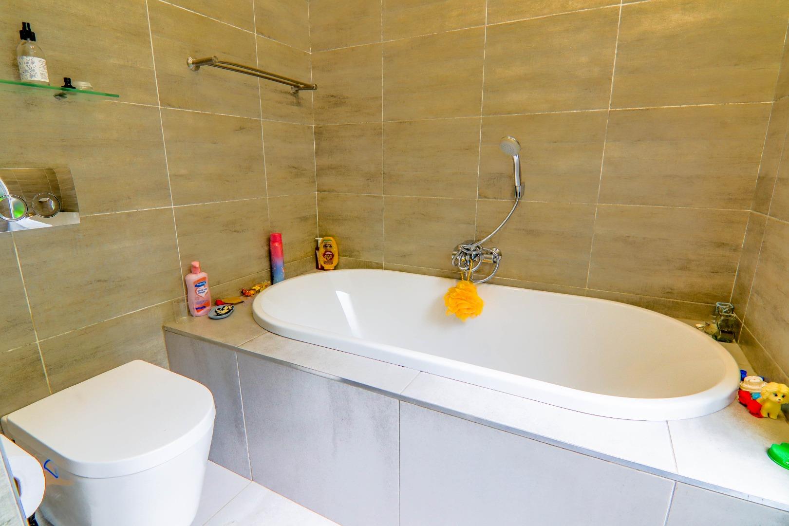 739893_IMG_3119-HDR.jpg
