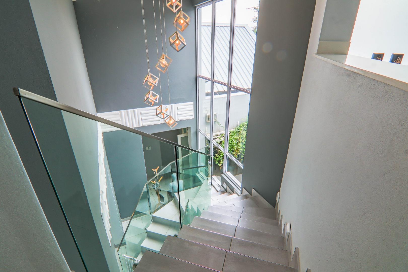 739893_IMG_3122-HDR.jpg