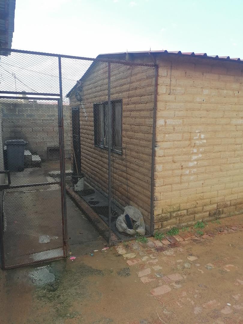 1 Bedroom House for Sale - Gauteng