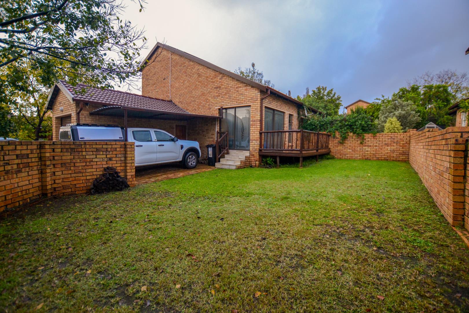 2 Bedroom Duplex for Sale - Gauteng