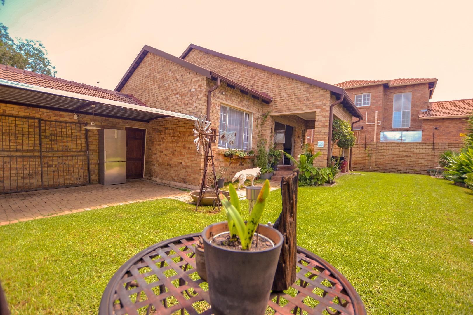 3 Bedroom Townhouse for Sale - Gauteng