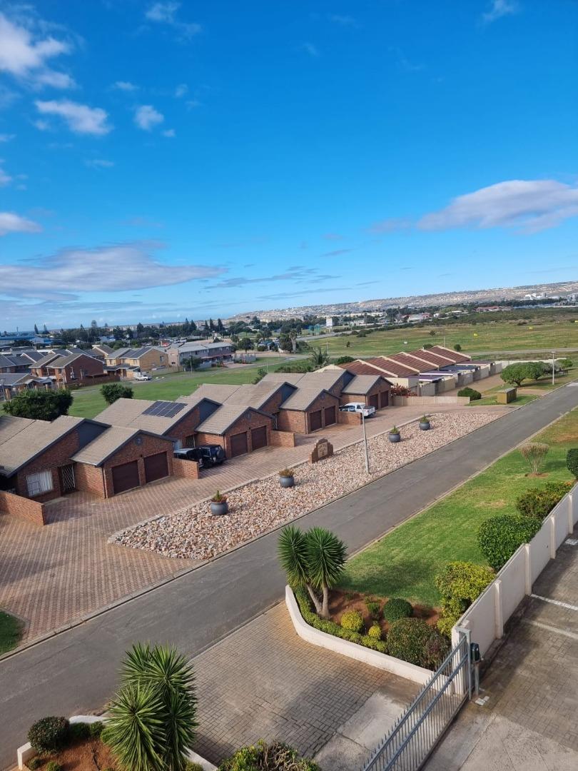 3 Bedroom Flat for Sale - Western Cape