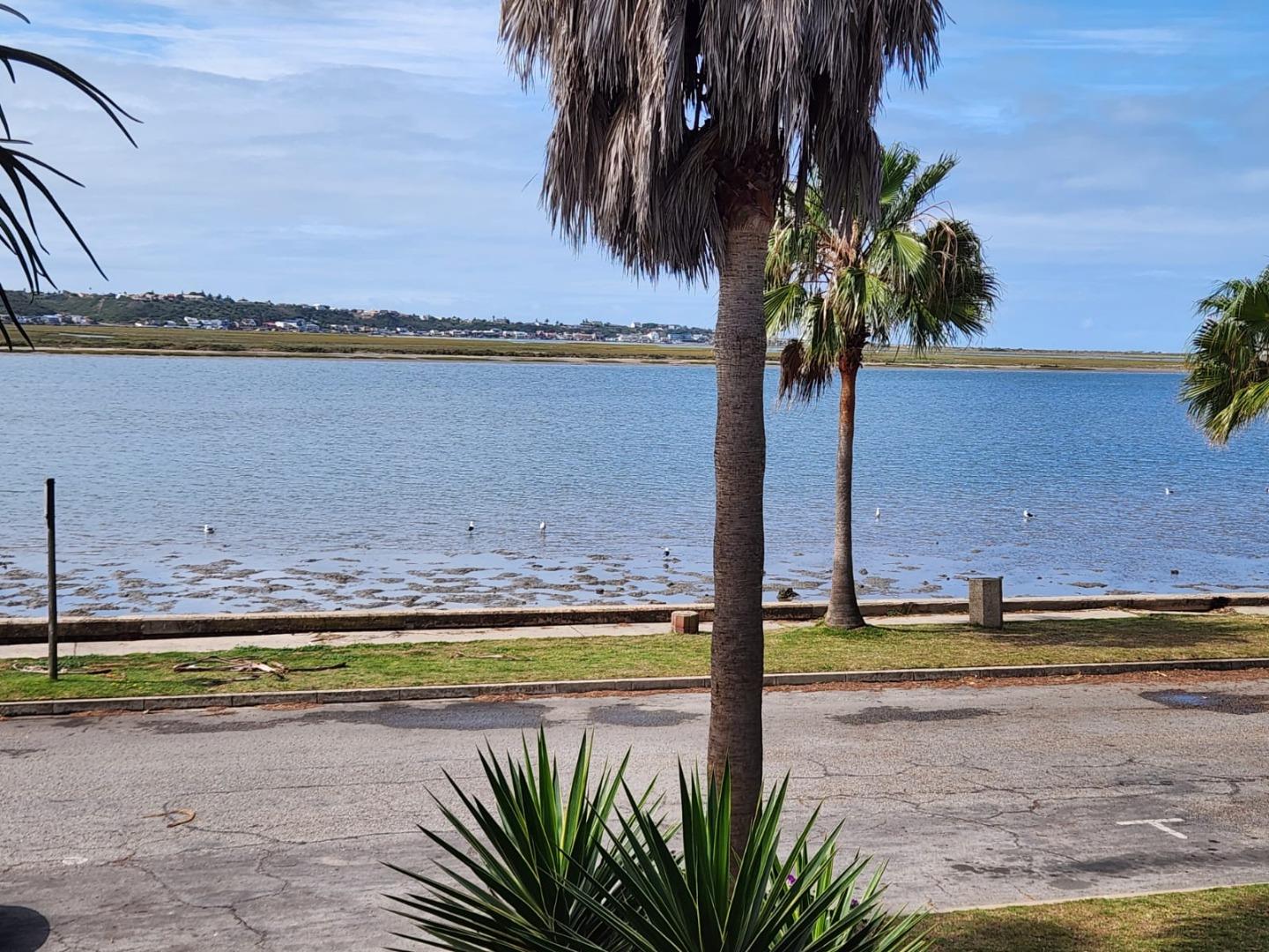 1 Bedroom Apartment for Sale - Eastern Cape