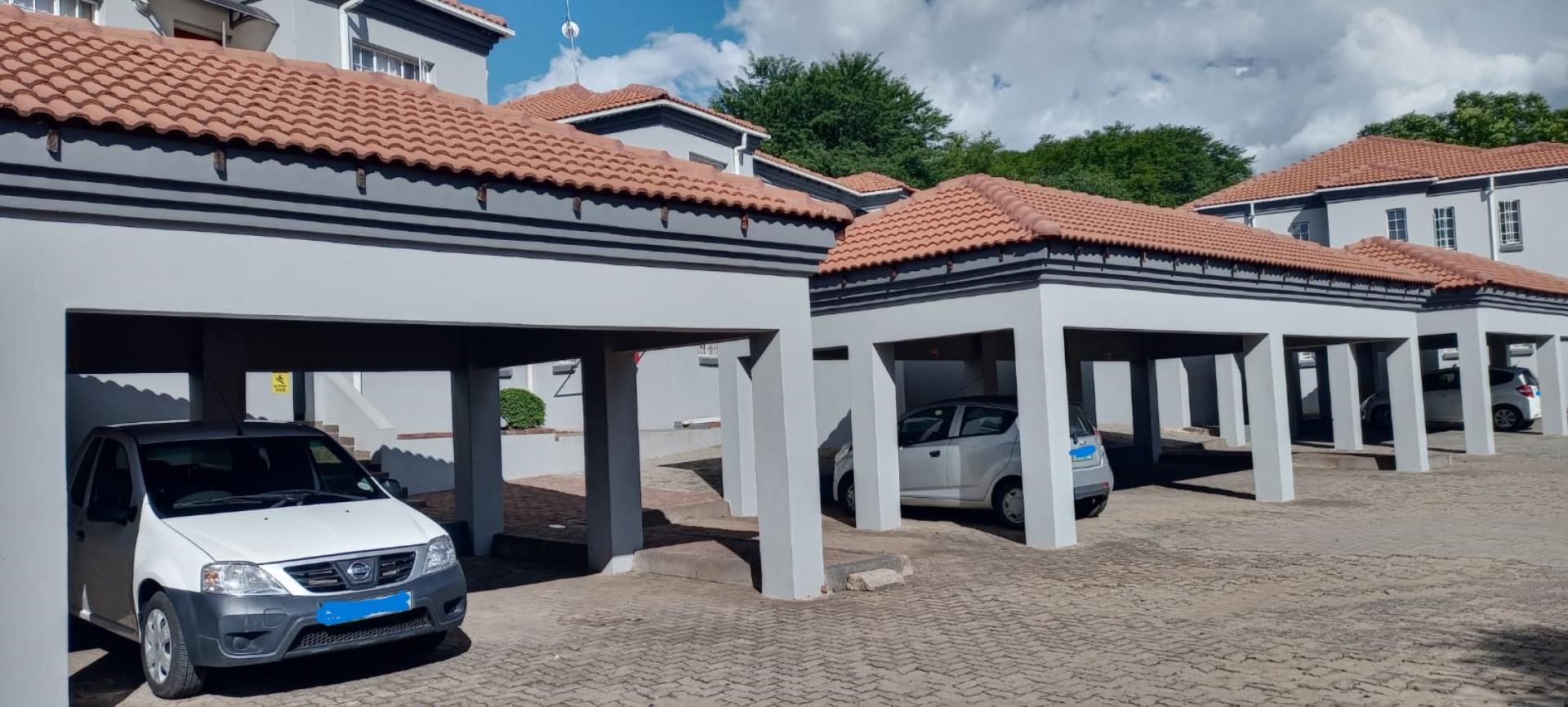 3 Bedroom Apartment for Sale - North West